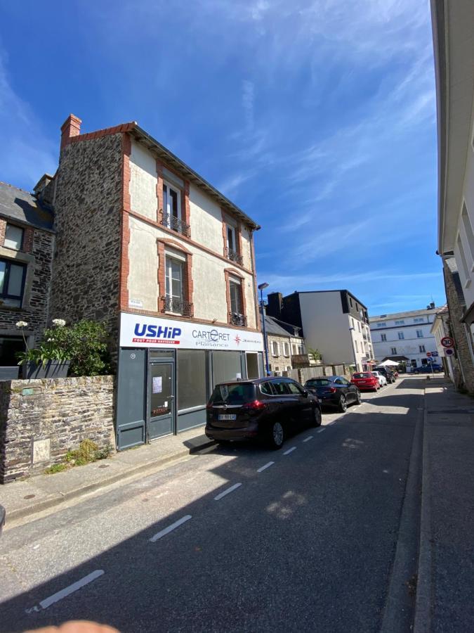 Cosy Flat Carteret - Appartement Centre Bourg - 4 Personnes バルヌヴィル・カルトゥレ エクステリア 写真