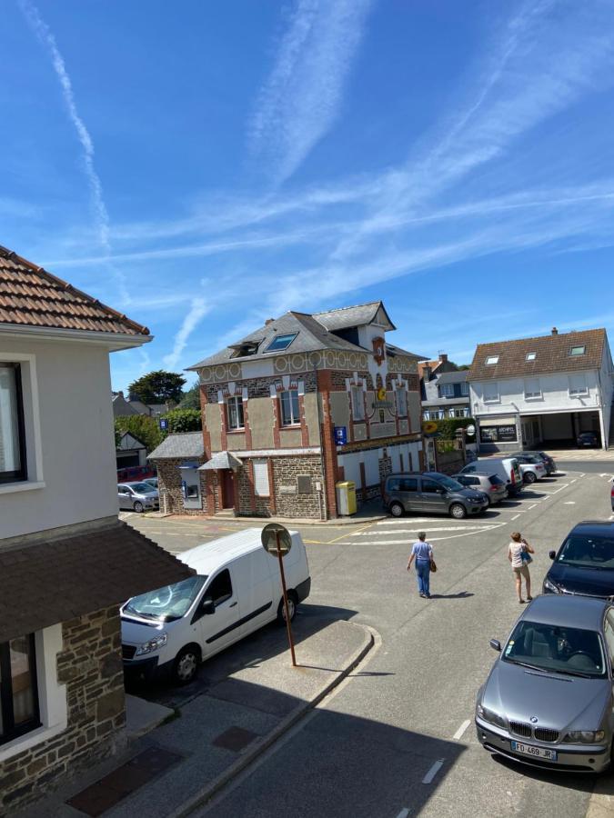 Cosy Flat Carteret - Appartement Centre Bourg - 4 Personnes バルヌヴィル・カルトゥレ エクステリア 写真