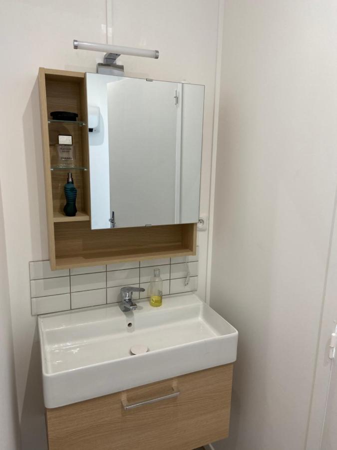 Cosy Flat Carteret - Appartement Centre Bourg - 4 Personnes バルヌヴィル・カルトゥレ エクステリア 写真