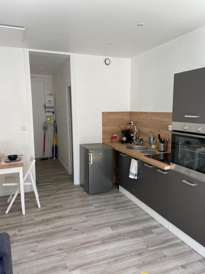 Cosy Flat Carteret - Appartement Centre Bourg - 4 Personnes バルヌヴィル・カルトゥレ エクステリア 写真